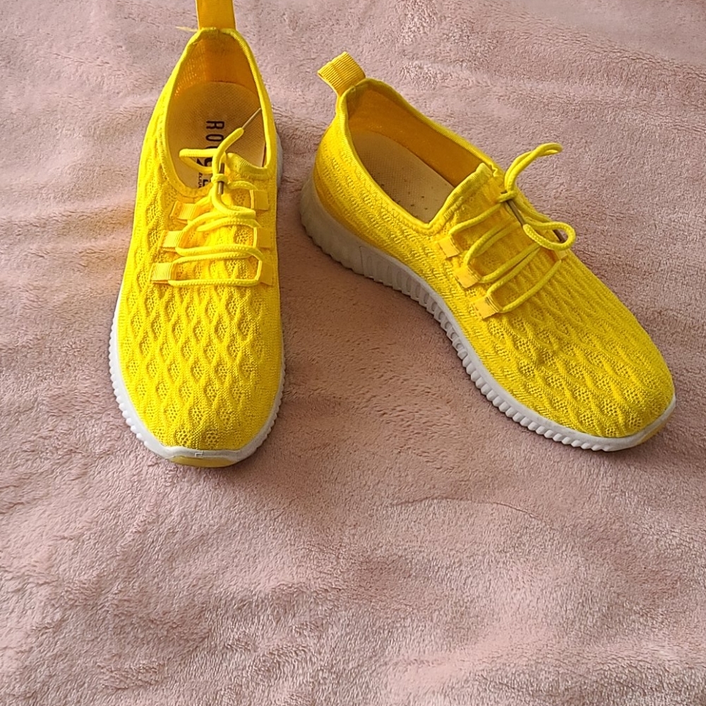 Women's authentic shoes